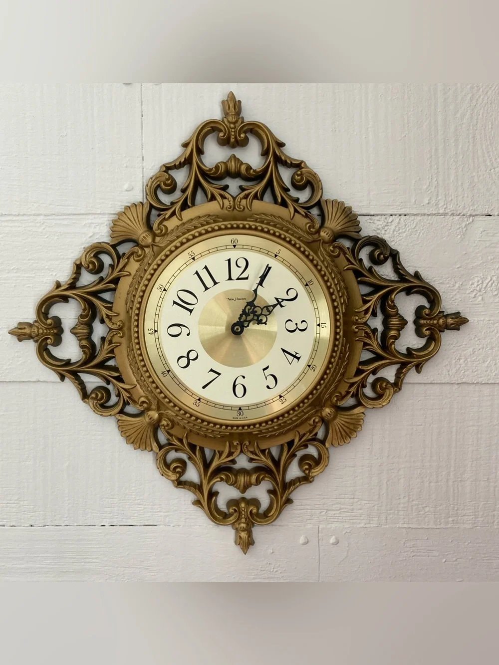 Burwood New Haven - 1963 MCMLXIII 264 - Gold Wall Clock - MCM - Made In USA